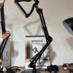 Lampara Extensible Flexible Luz Calida y Fria con Base o Agarradera de Mesa para Dibujo