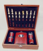 Juego de Ajedrez con Set de Petaca y Vasos
